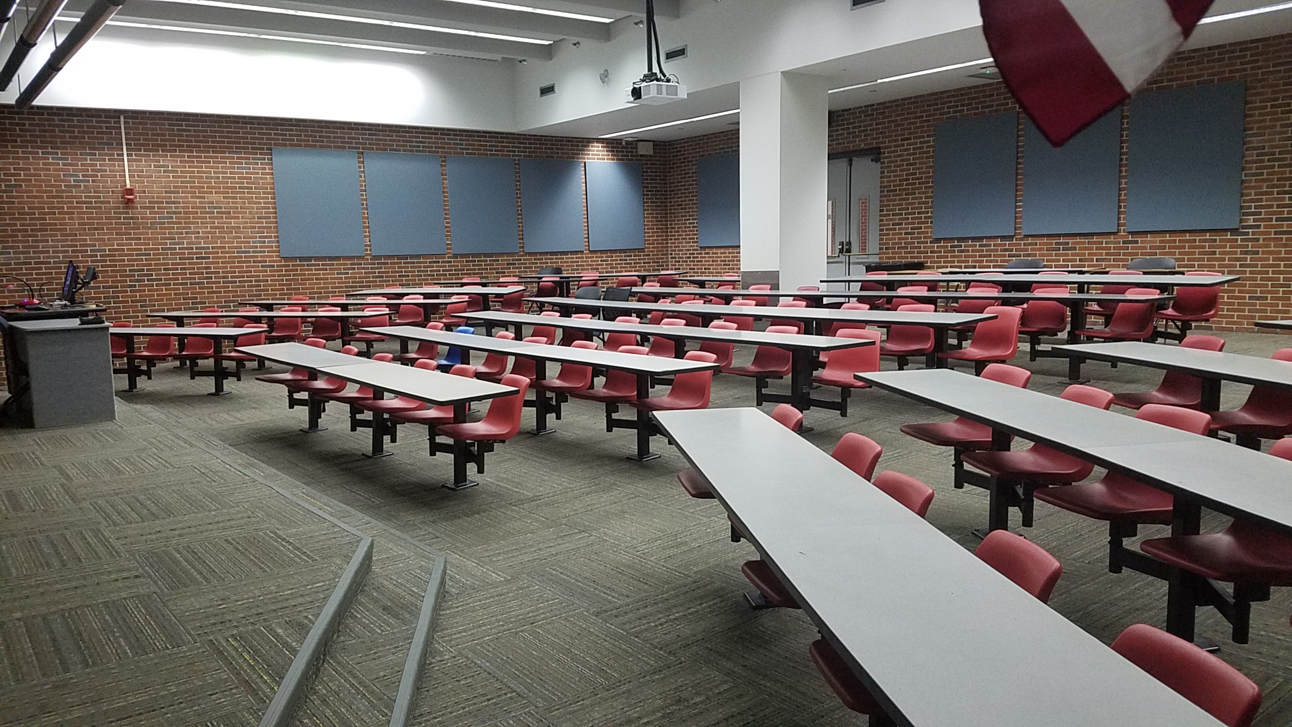 Computer Sci. & Eng. Building E121 thumbnail two