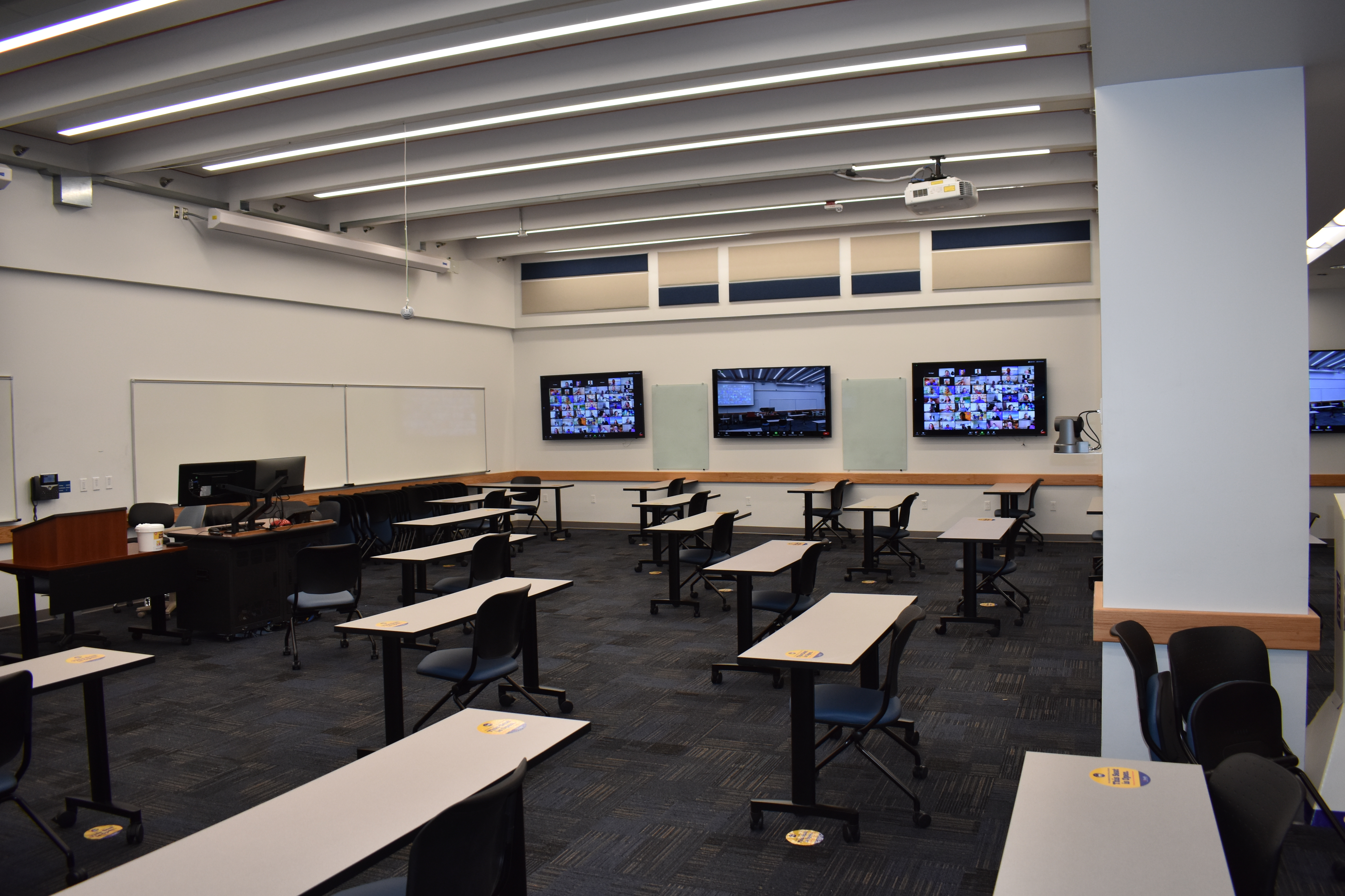 Computer Sci. & Eng. Building E119 thumbnail three